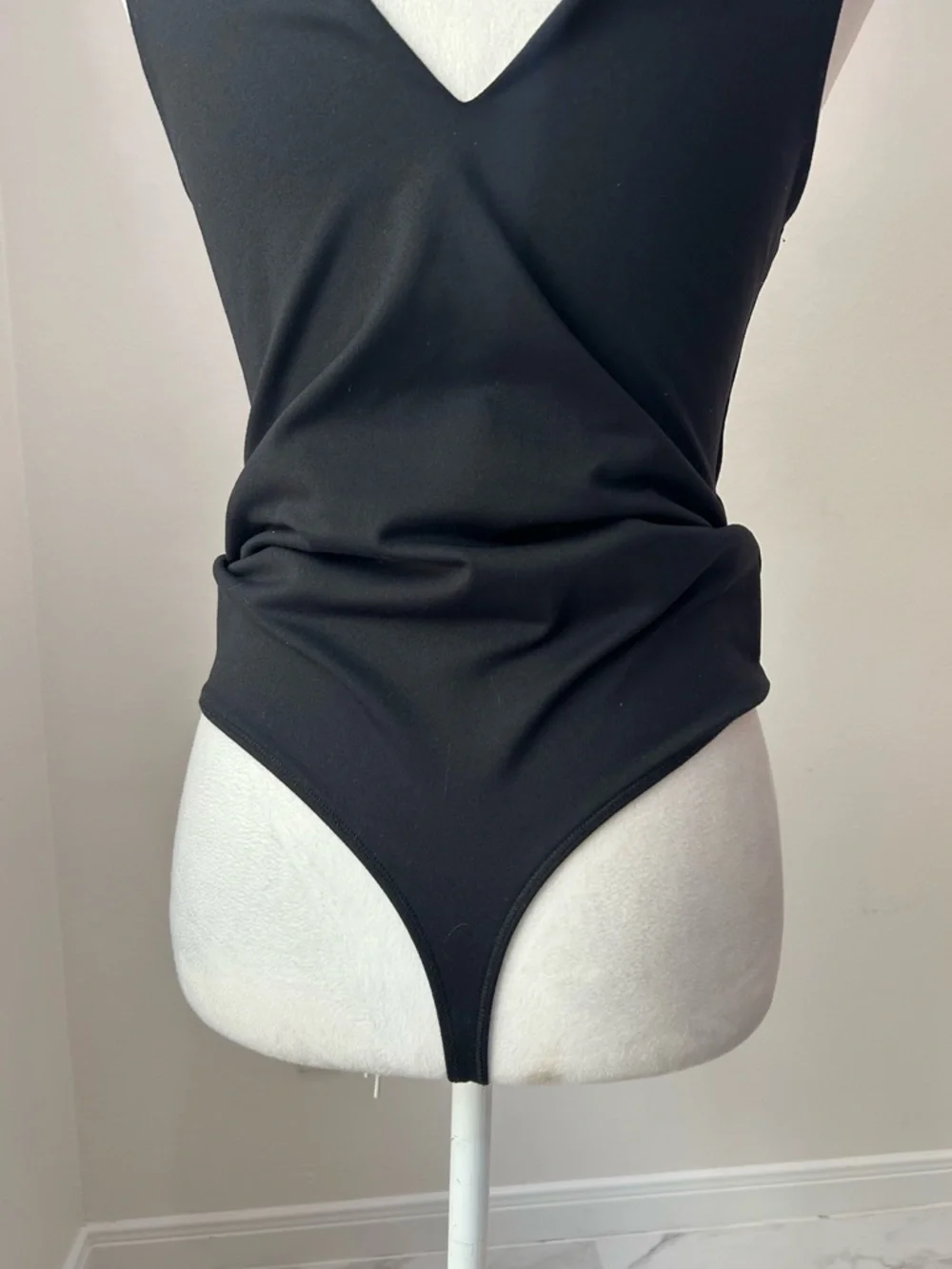 Abercrombie & Fitch V-Neck Black Sleeveless Bodysuit, Size M - Picture 6 of 6